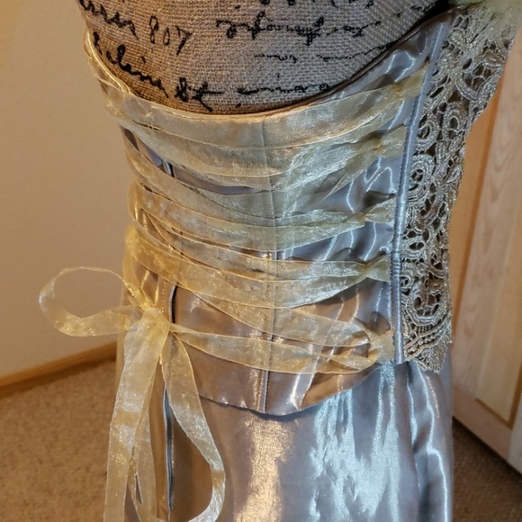 Gold strapless floor length gown - Picture 3 of 6